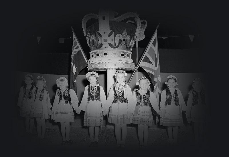 Children in migrant costume.