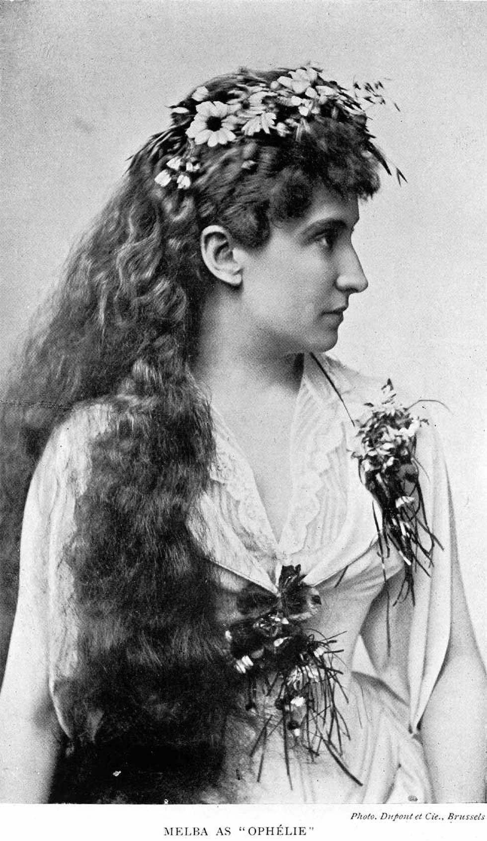 tie preface Belong Portrait of opera singer Dame Nellie Melba as Orphelia | naa.gov.au