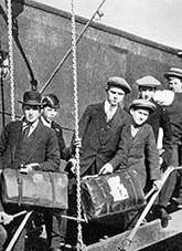 Young immigrants disembarking in Australia.