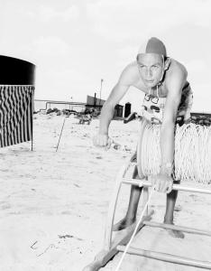 Hank operating a surf reel