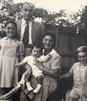Arthur and Perla Deery with their 3 children.
