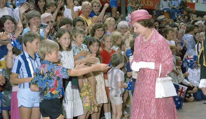 The Queen greeting crowds in Queen Street Mall in October 1982. 